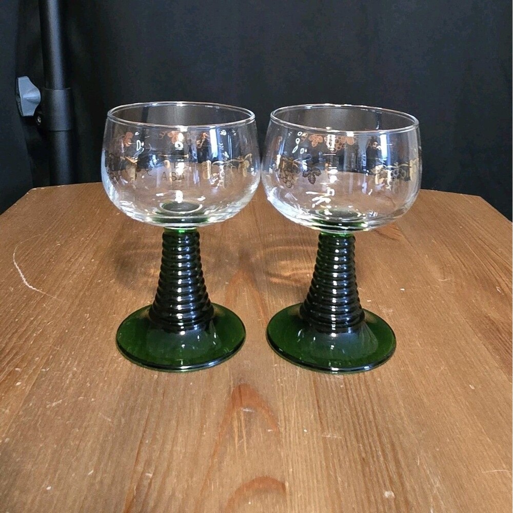 2 VTG Luminarc Goblets Cordial Glasses Green Spiral Stem Gold Grape Pattern 4.5"